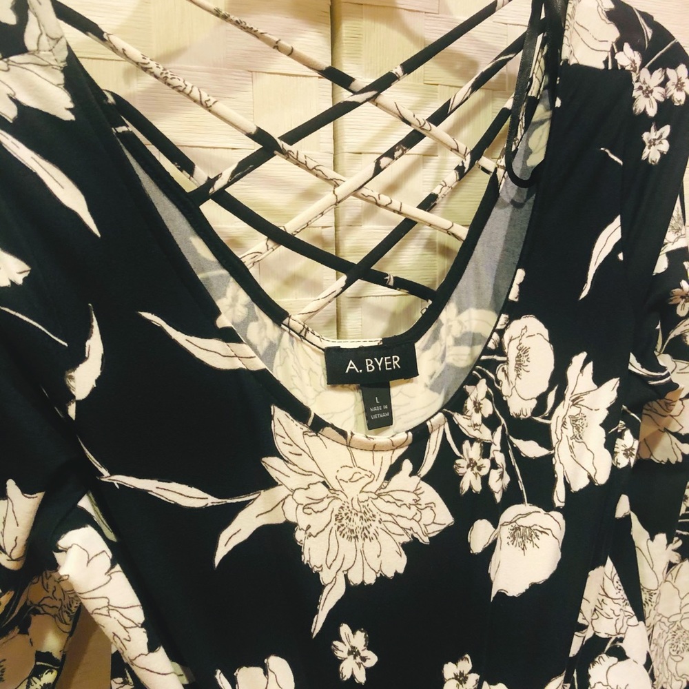 Floral Criss cross back dress